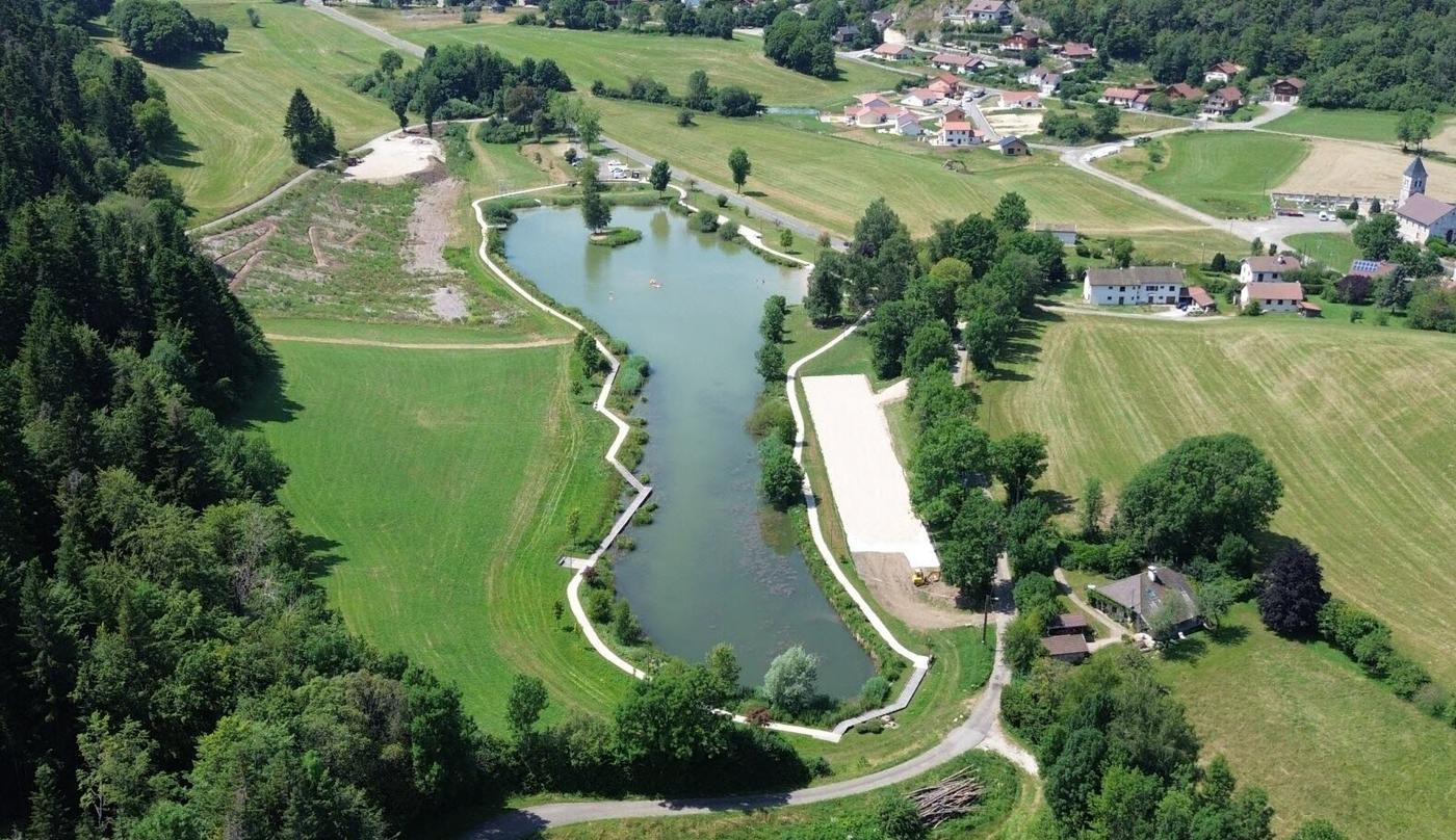Espace naturel autour du lac